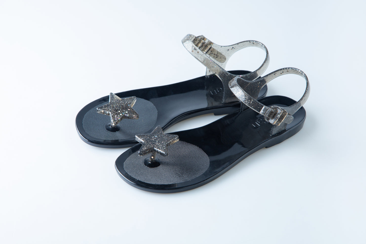 BLACK FLIP FLOPS
